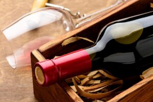 close-up-wine-bottle-glass